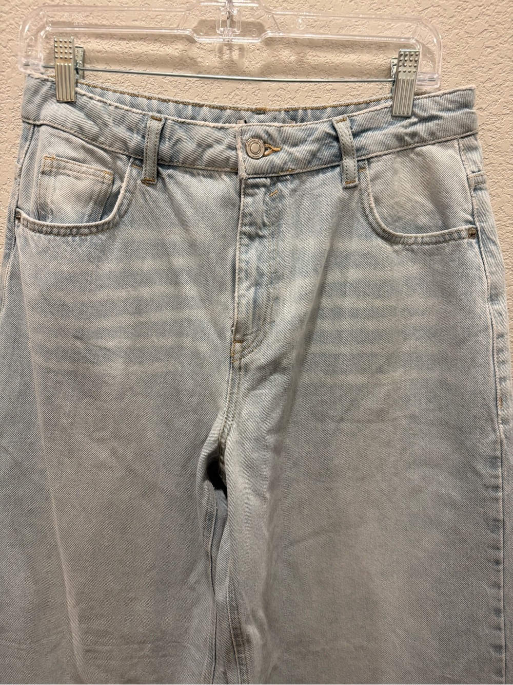 LC WAIKIKI Wide Leg High-Rise Light Blue Jeans for Women - Picture 4 of 6